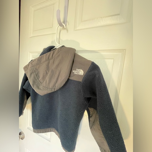 North Face boys fleece size 4 - Picture 6 of 7